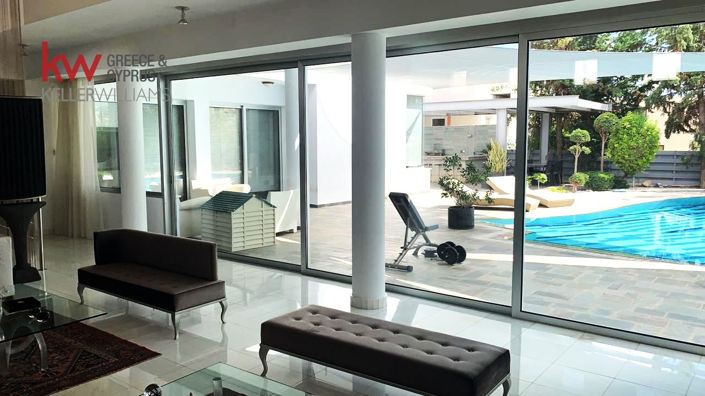 Image No.11-5 Bed House for sale