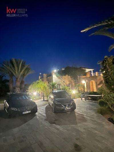 Image No.16-3 Bed House for sale