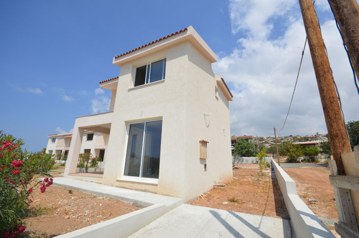 Image No.1-2 Bed House for sale