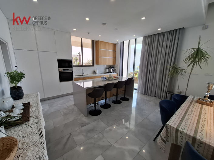 Image No.5-5 Bed Villa for sale