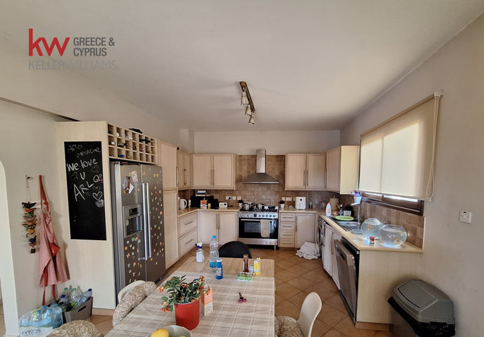 Image No.4-Maison de 4 chambres à vendre à Chlorakas