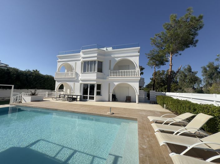 Image No.1-Villa de 6 chambres à vendre à Paphos