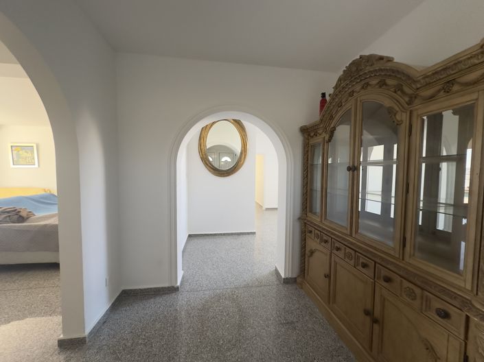 Image No.13-6 Bed Villa for sale