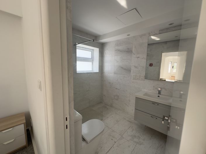 Image No.22-6 Bed Villa for sale