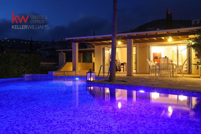 Image No.2-5 Bed Bungalow for sale