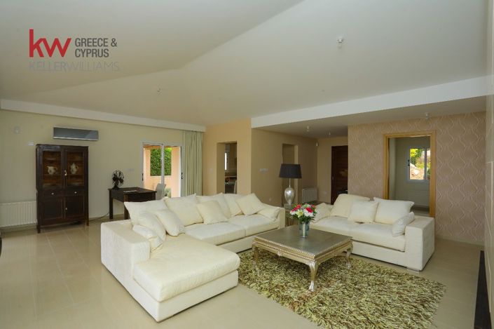 Image No.3-5 Bed Bungalow for sale