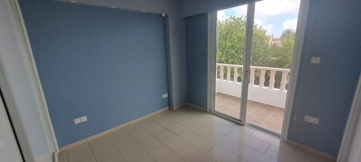 Image No.10-Appartement de 2 chambres à vendre à Empa