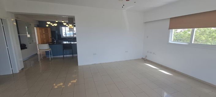 Image No.12-Appartement de 2 chambres à vendre à Empa