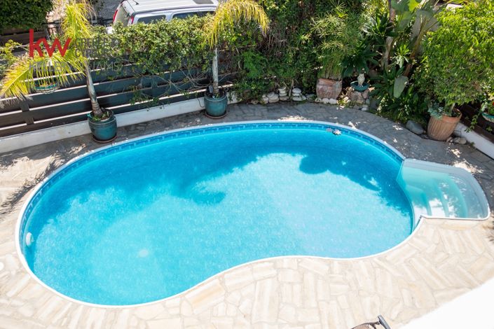 Image No.14-2 Bed House for sale