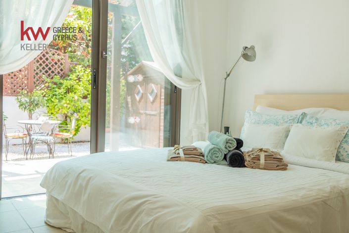 Image No.6-2 Bed House for sale