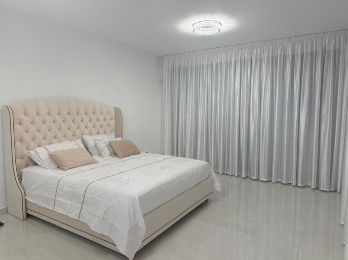 Image No.13-4 Bed House for sale