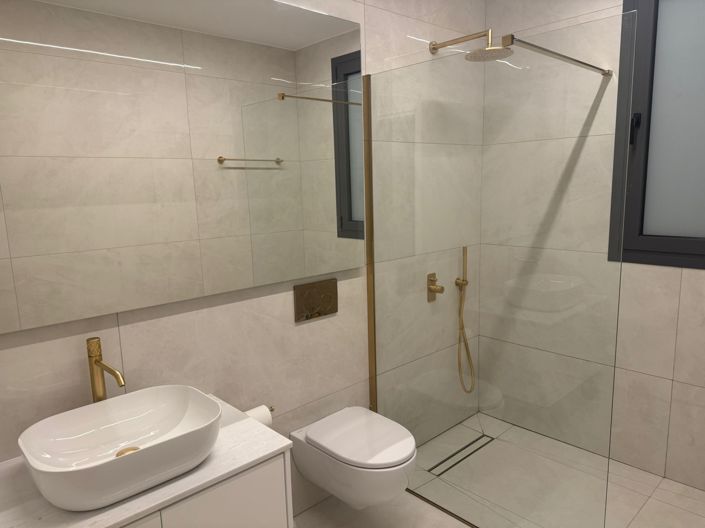 Image No.16-4 Bed House for sale