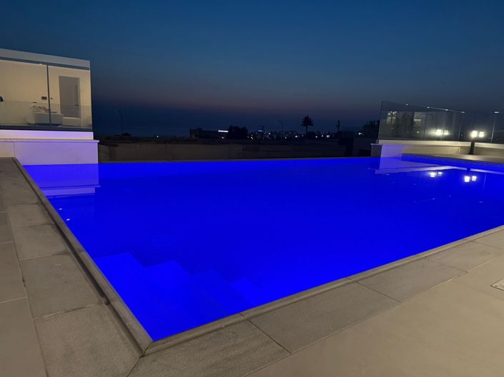 Image No.2-4 Bed House for sale