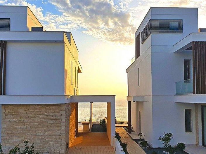 Image No.11-4 Bed House for sale