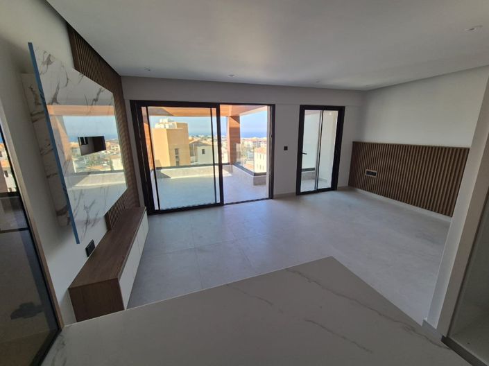 Image No.14-Studio for sale