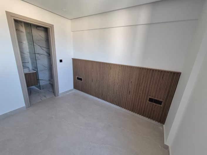 Image No.18-Studio for sale