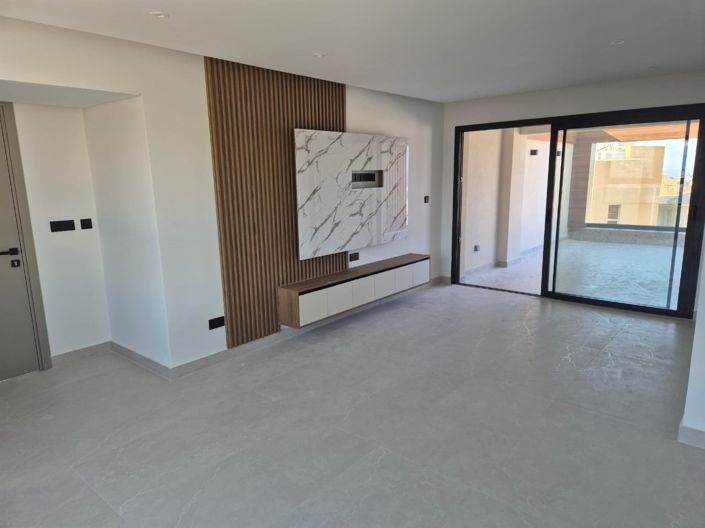 Image No.20-Studio for sale