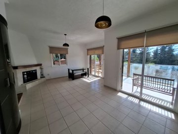 5e0437c9-7100-4124-ba36-c98130a3d235