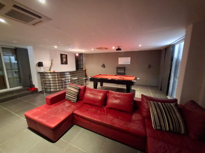 Image No.22-6 Bed House for sale