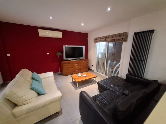 Image No.23-6 Bed House for sale