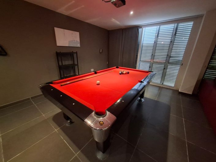 Image No.24-6 Bed House for sale