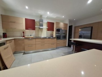 7bb72d8e-d383-4834-8377-918662975aa2