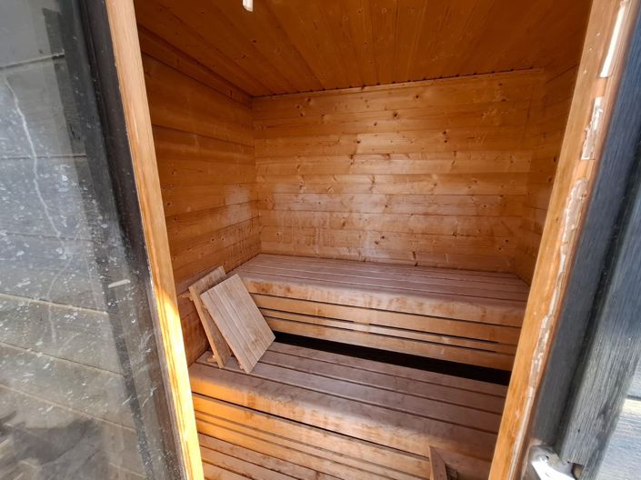 Image No.30-6 Bed House for sale