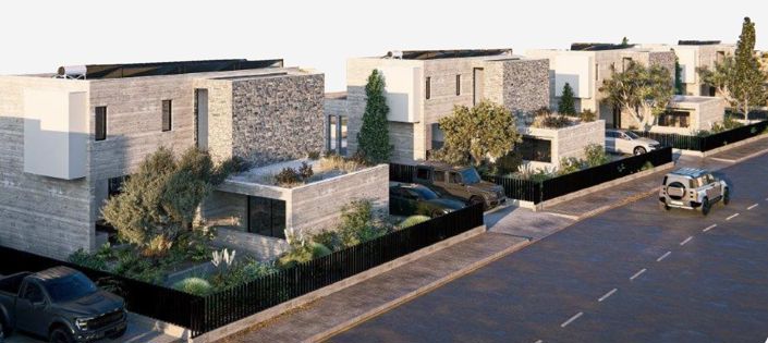 Image No.8-4 Bed House for sale