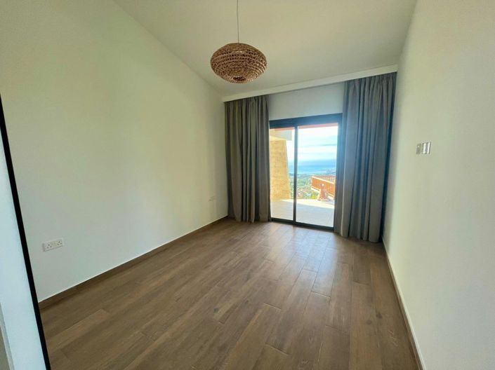 Image No.10-5 Bed Bungalow for sale