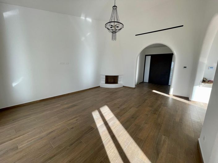 Image No.6-5 Bed Bungalow for sale