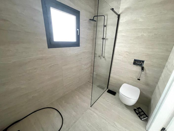 Image No.8-5 Bed Bungalow for sale