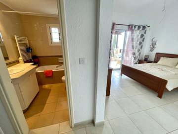 c8171b6c-1f4b-4100-8b1e-39fff4797fb0