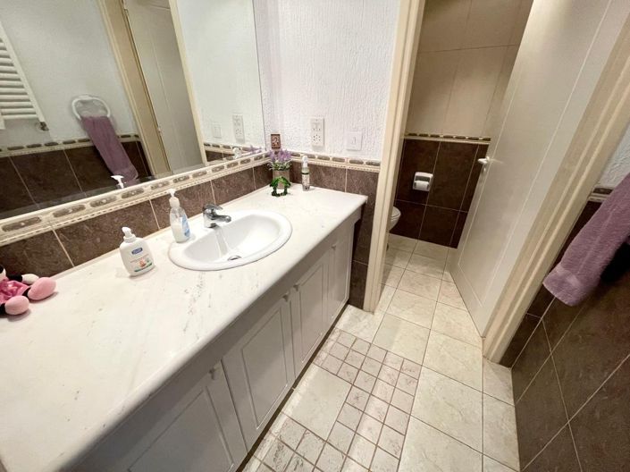 Image No.19-4 Bed House for sale