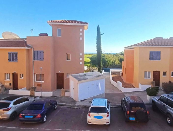 Image No.12-2 Bed House for sale