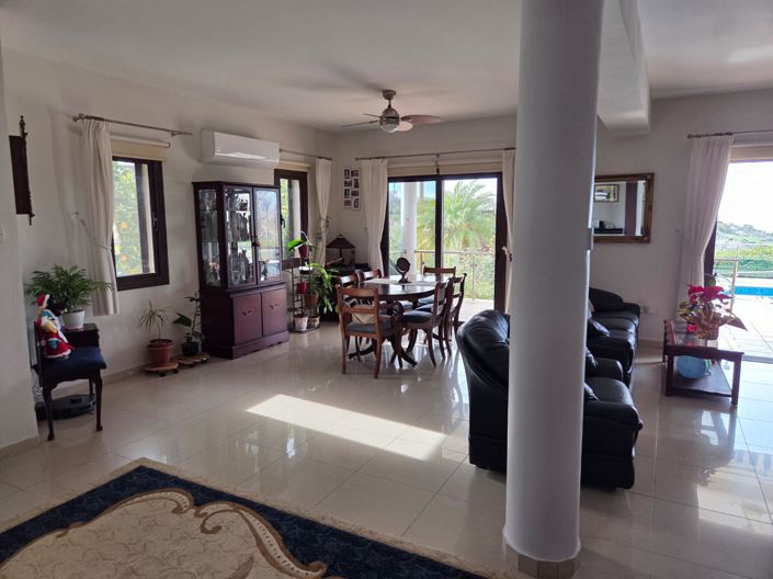 Image No.4-4 Bed Villa for sale