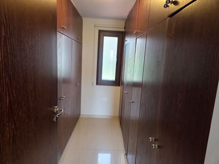Image No.8-4 Bed Villa for sale