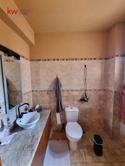 Image No.10-4 Bed House for sale