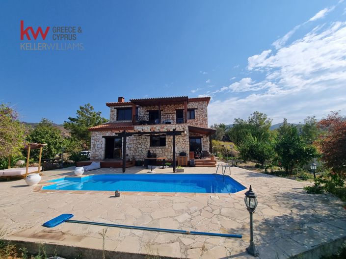 Image No.24-4 Bed House for sale