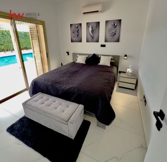 Image No.14-3 Bed Villa for sale