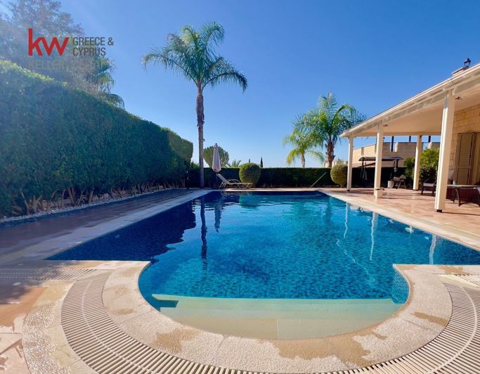 Image No.7-3 Bed Villa for sale