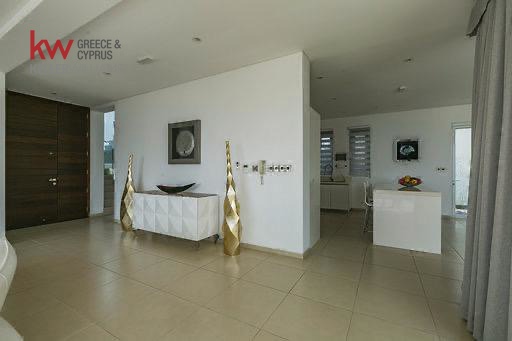 Image No.10-4 Bed Villa for sale