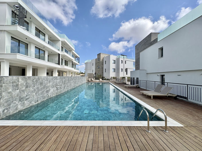 Image No.17-2 Bed Apartment for sale