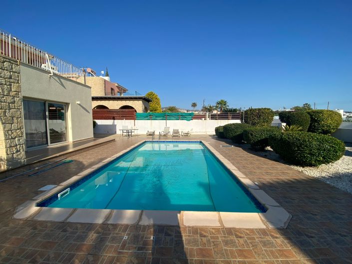 Image No.12-3 Bed Villa for sale