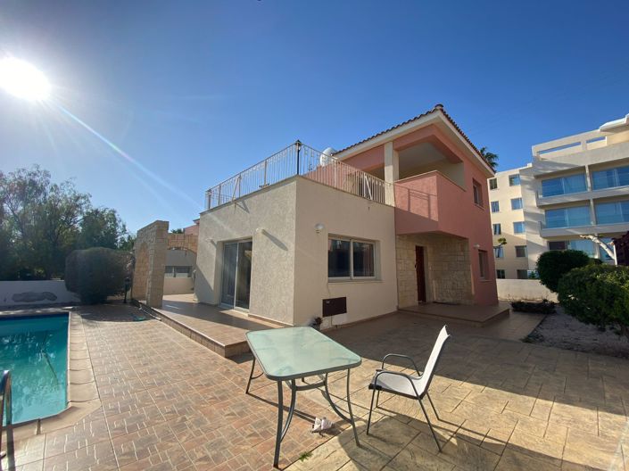Image No.13-3 Bed Villa for sale