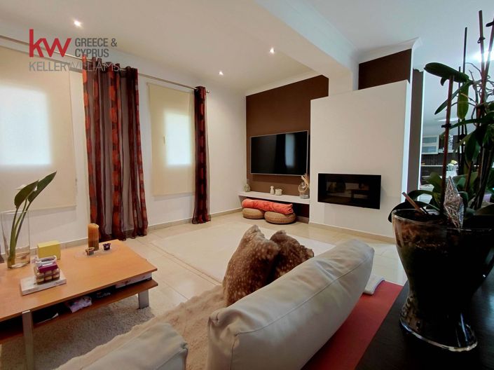 Image No.13-5 Bed House for sale
