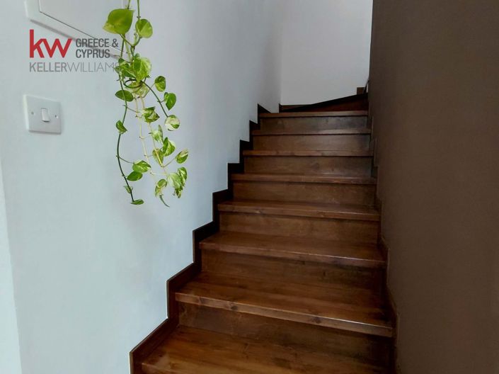 Image No.4-5 Bed House for sale