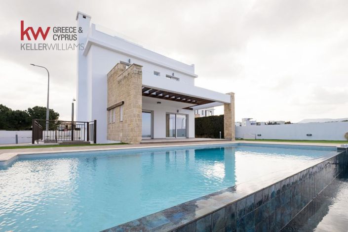 Image No.3-3 Bed Villa for sale