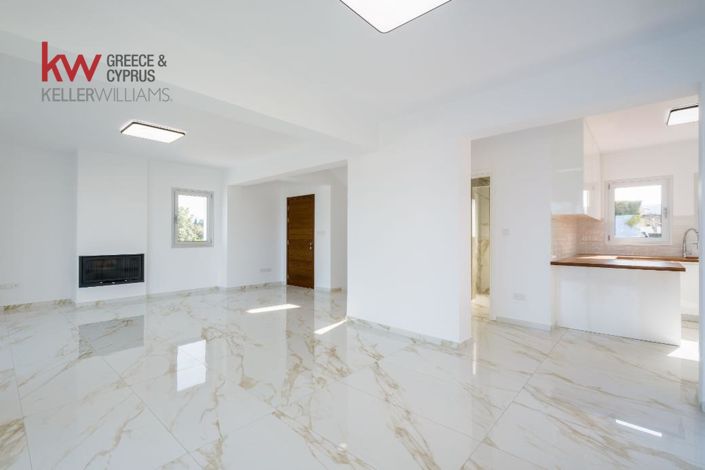 Image No.8-3 Bed Villa for sale