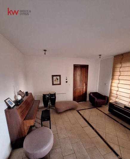 Image No.13-4 Bed House for sale