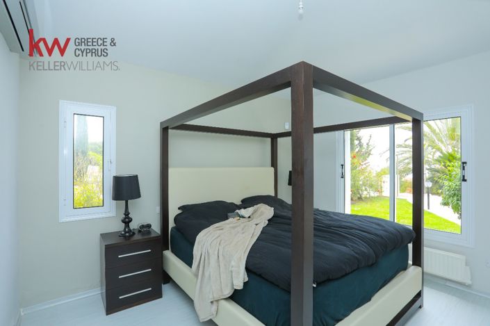 Image No.9-5 Bed Bungalow for sale